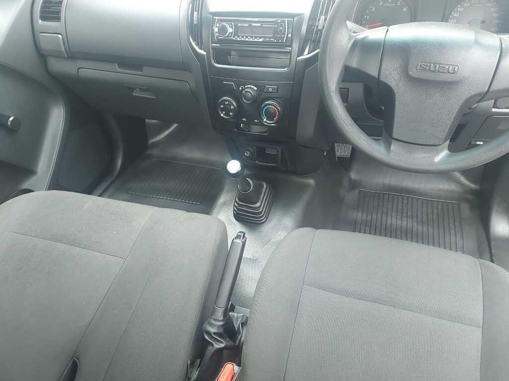 ISUZU D-MAX D-MAX 250C FLEETSIDE S/C P/U - 8