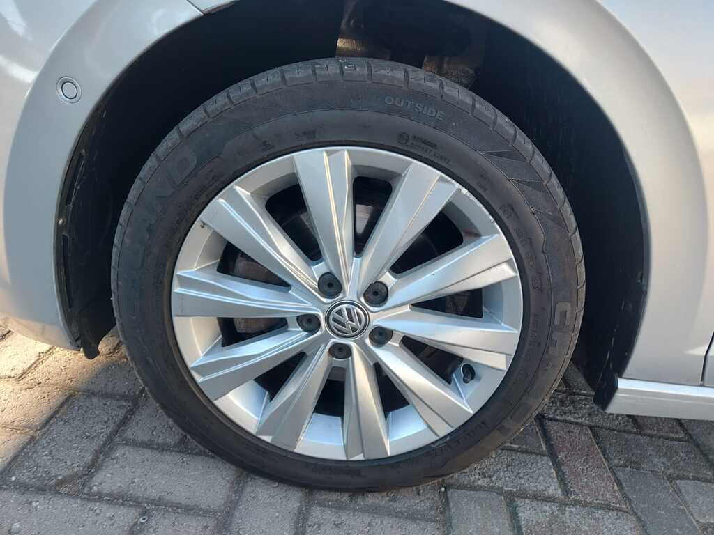 VOLKSWAGEN POLO POLO 1.0 TSI HIGHLINE DSG (85KW)