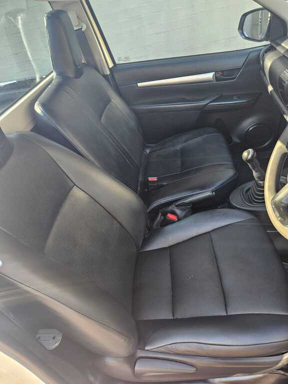 TOYOTA HILUX HILUX 2.4 GD A/C P/U S/C - 7