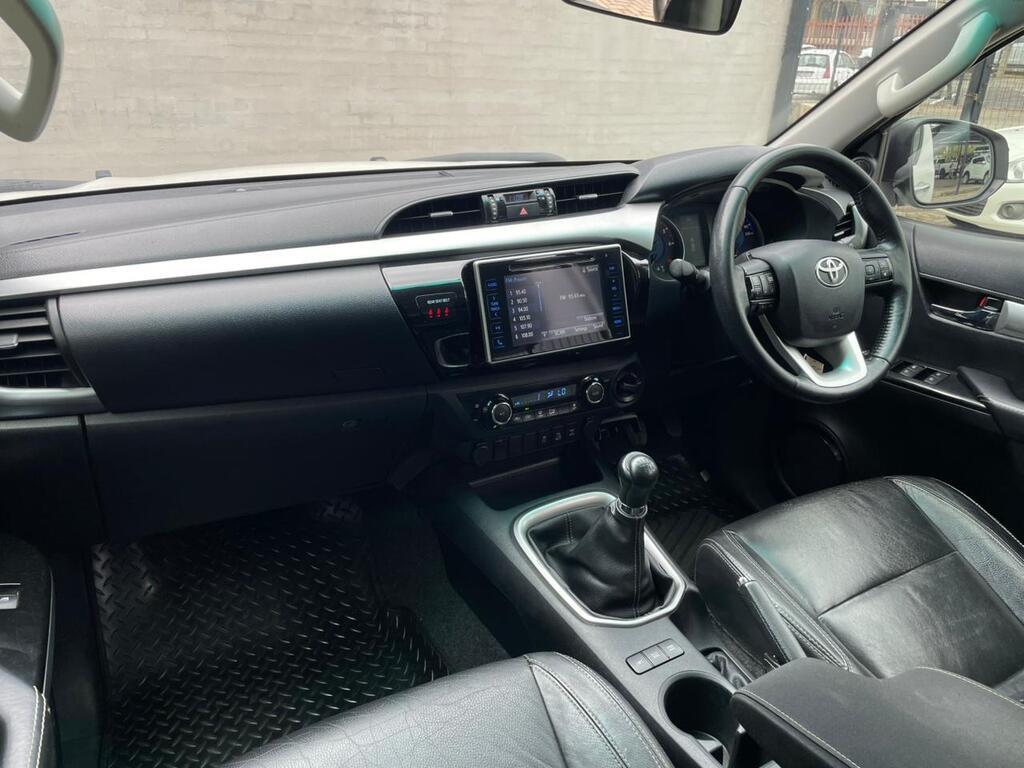 TOYOTA HILUX HILUX 2.8 GD-6 RAIDER 4X4 P/U D/C