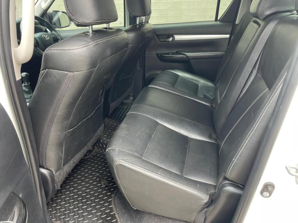 TOYOTA HILUX HILUX 2.8 GD-6 RAIDER 4X4 P/U D/C