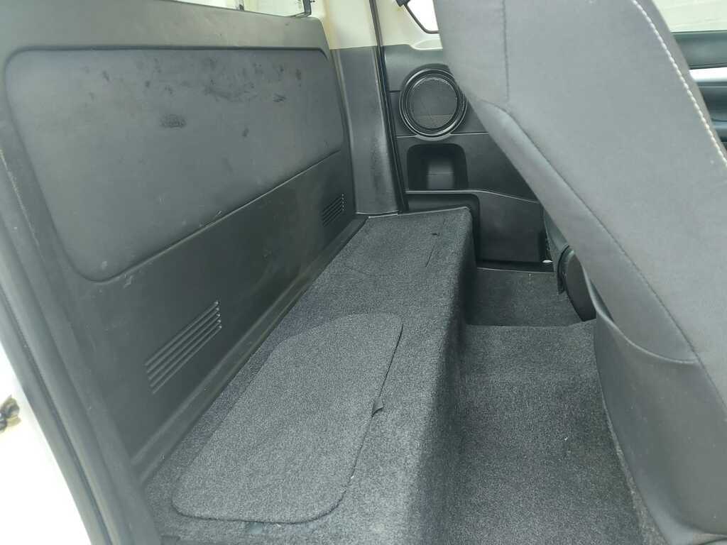 TOYOTA HILUX HILUX 2.4 GD-6 RB RAIDER A/T P/U E/CAB - 11