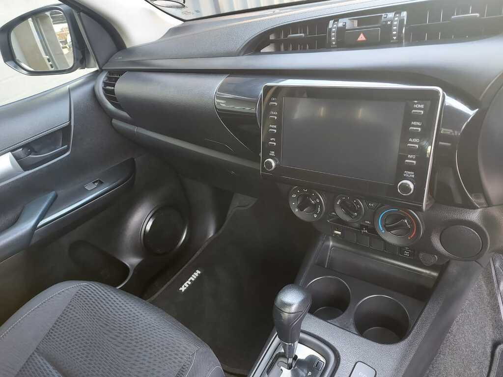 TOYOTA HILUX HILUX 2.4 GD-6 RB RAIDER A/T P/U E/CAB - 9