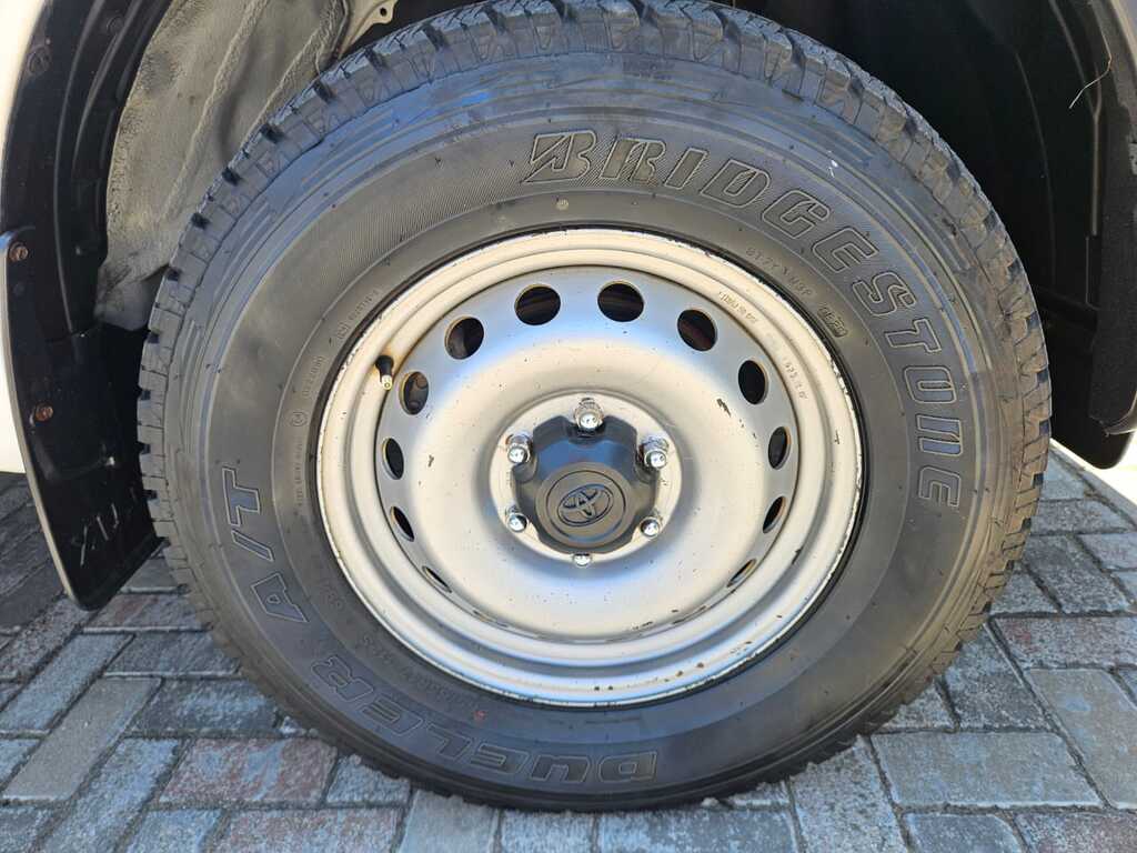 TOYOTA HILUX HILUX 2.4 GD-6 SR 4X4 P/U S/C
