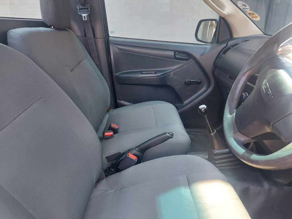 ISUZU D-MAX D-MAX 250C FLEETSIDE S/C P/U - 10