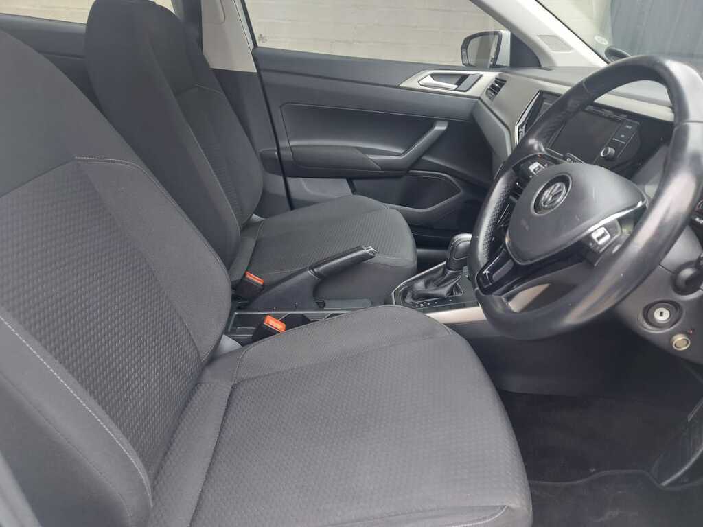 VOLKSWAGEN POLO POLO 1.0 TSI COMFORTLINE DSG