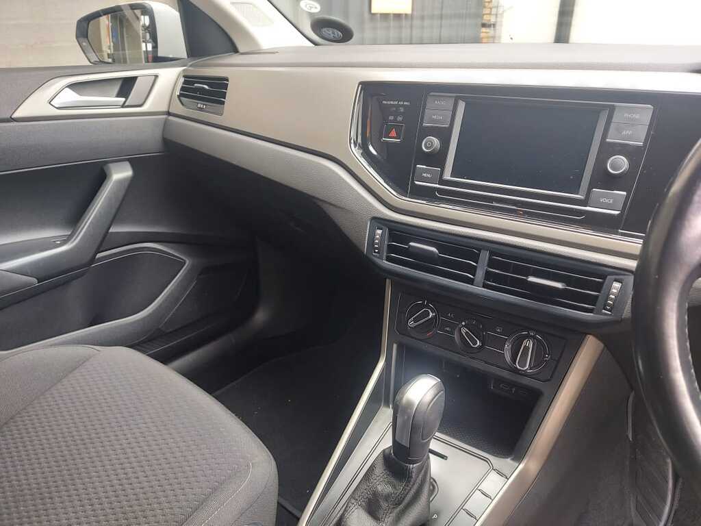 VOLKSWAGEN POLO POLO 1.0 TSI COMFORTLINE DSG
