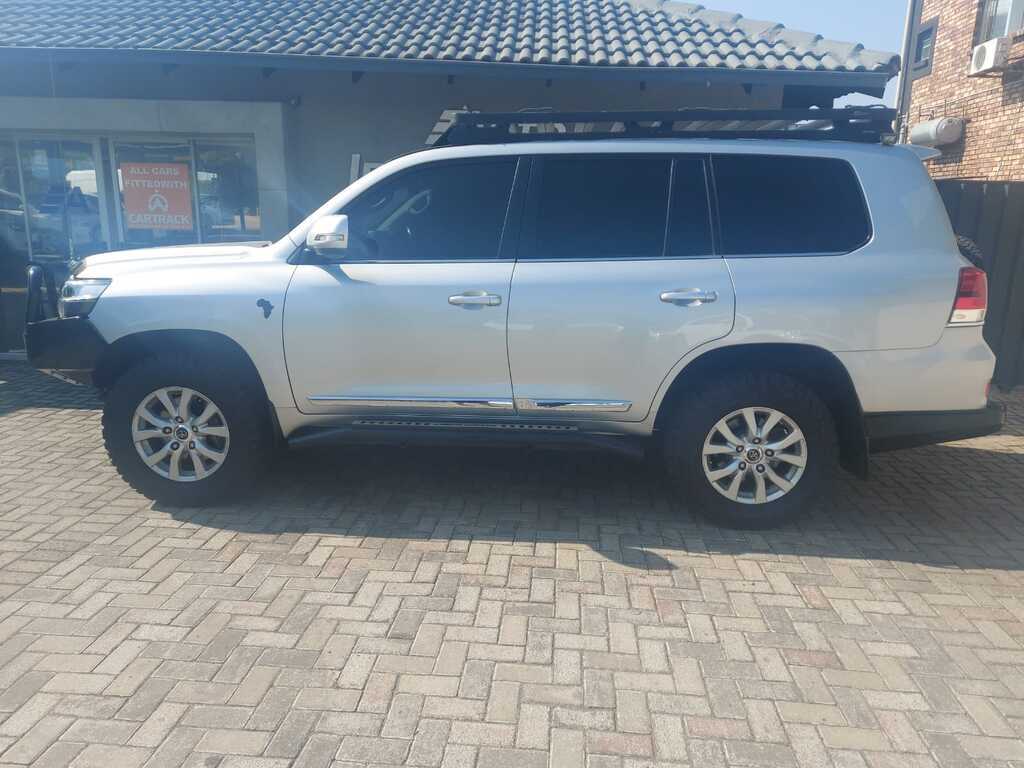 TOYOTA LAND CRUISER LAND CRUISER 200 V8 4.5D VX-R A/T