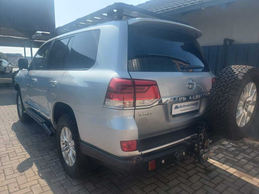 TOYOTA LAND CRUISER LAND CRUISER 200 V8 4.5D VX-R A/T