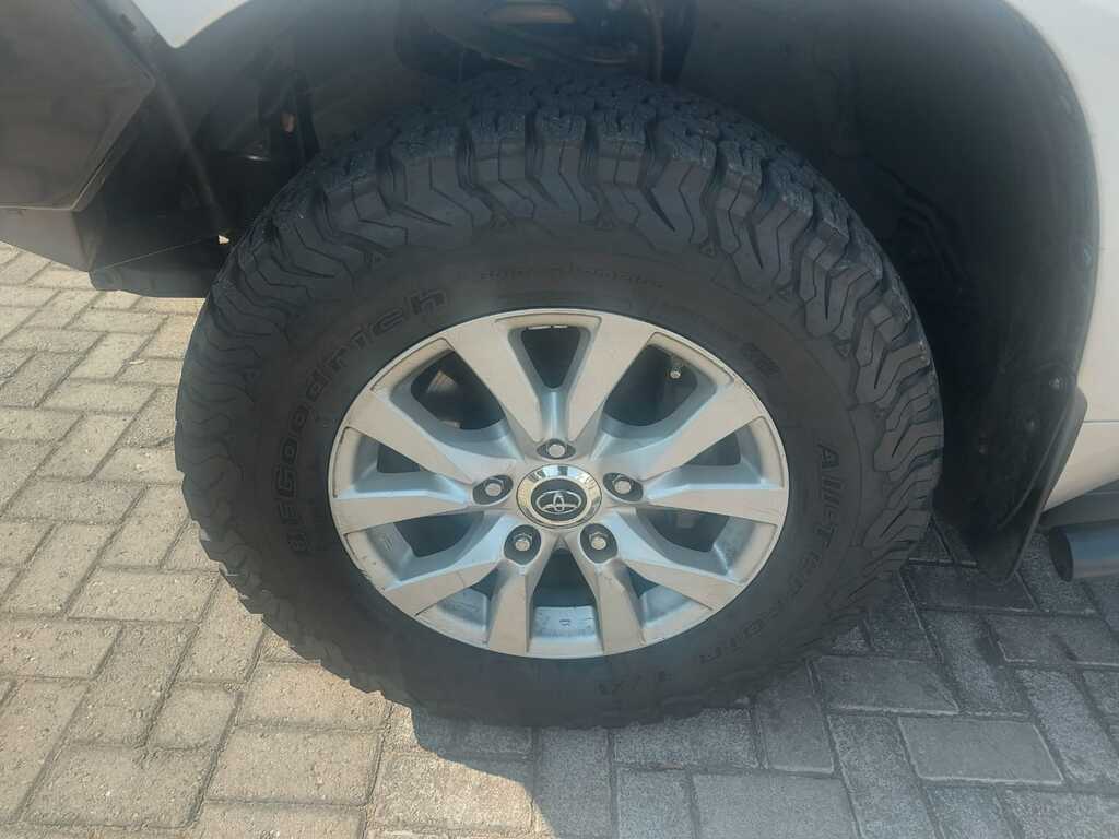 TOYOTA LAND CRUISER LAND CRUISER 200 V8 4.5D VX-R A/T