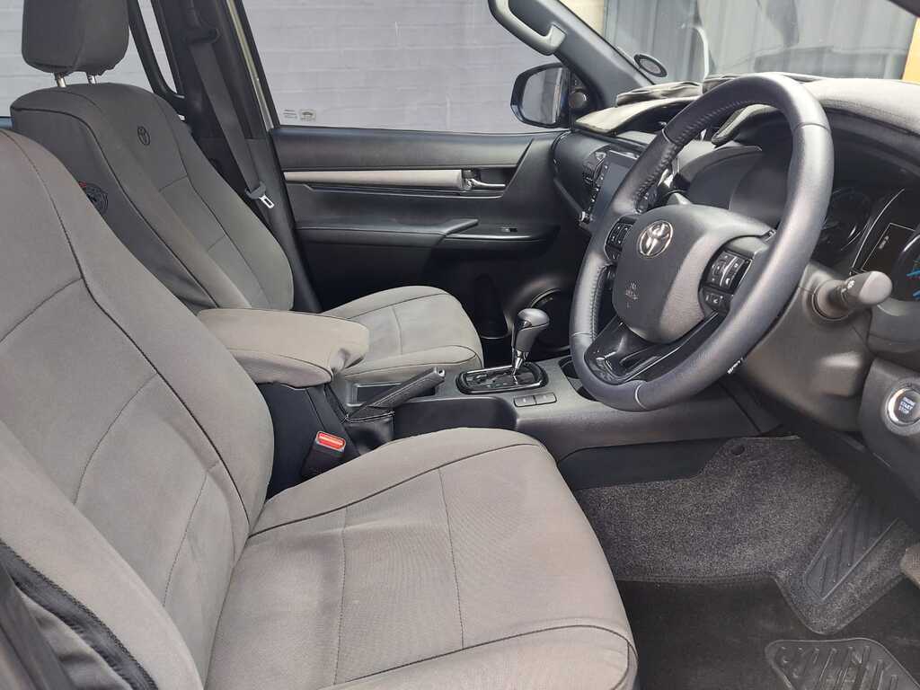 TOYOTA HILUX HILUX 2.8 GD-6 RB LEGEND 4X4 A/T P/U D/C - 10