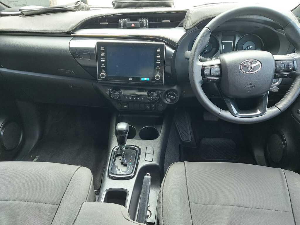 TOYOTA HILUX HILUX 2.8 GD-6 RB LEGEND 4X4 A/T P/U D/C - 8