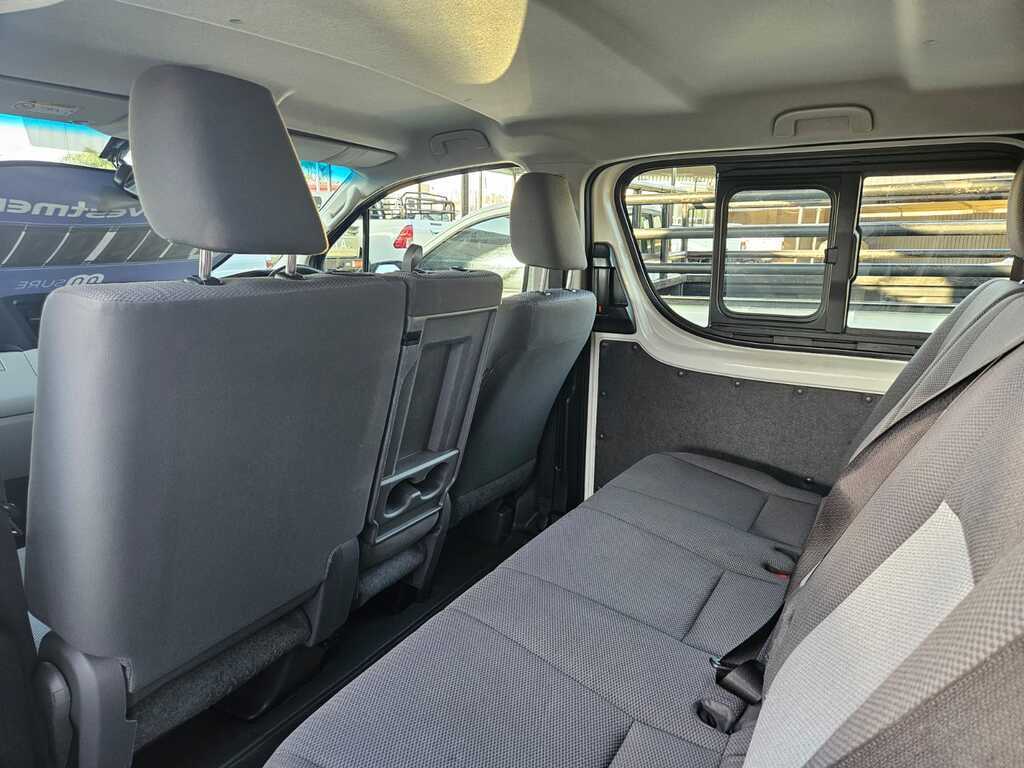 TOYOTA QUANTUM QUANTUM 2.8 LWB CREWCAB F/C P/V