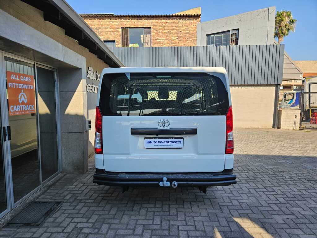 TOYOTA QUANTUM QUANTUM 2.8 LWB CREWCAB F/C P/V