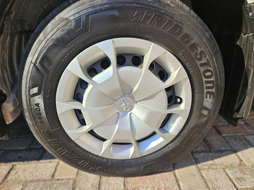 TOYOTA QUANTUM QUANTUM 2.8 LWB CREWCAB F/C P/V