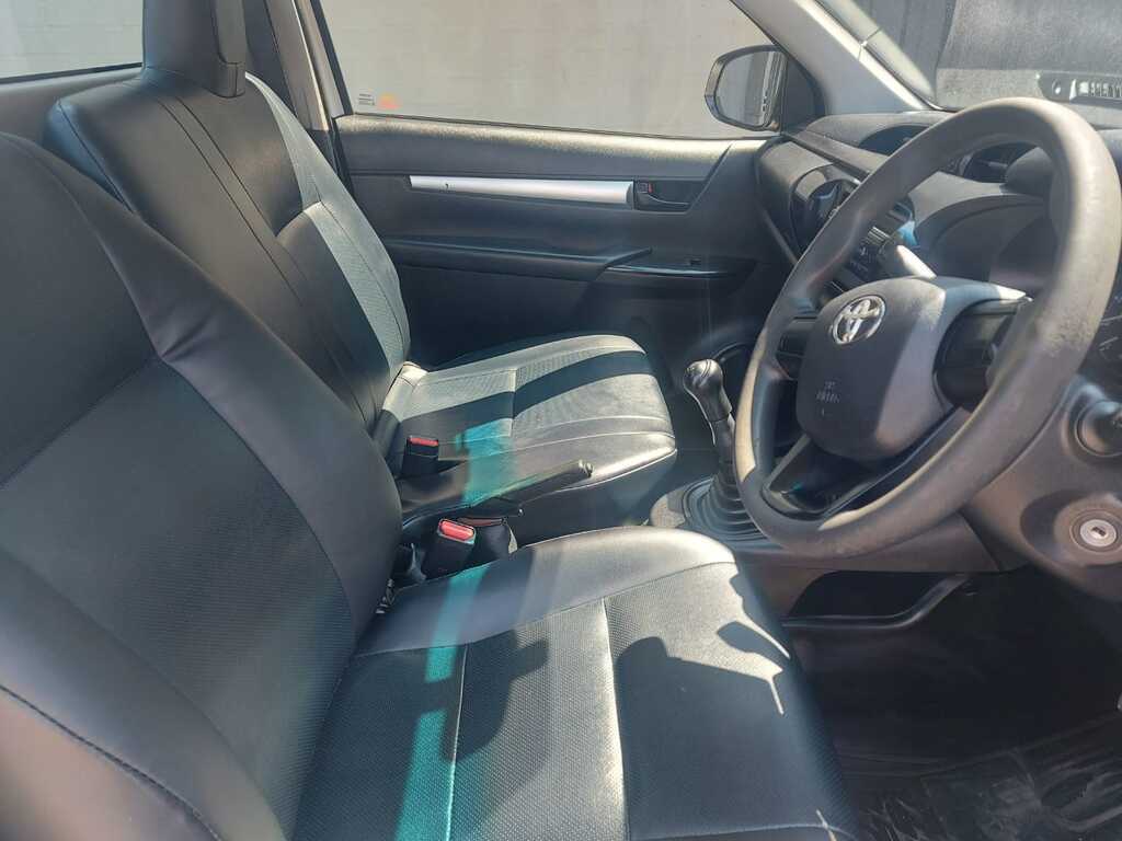 TOYOTA HILUX HILUX 2.4 GD A/C P/U S/C