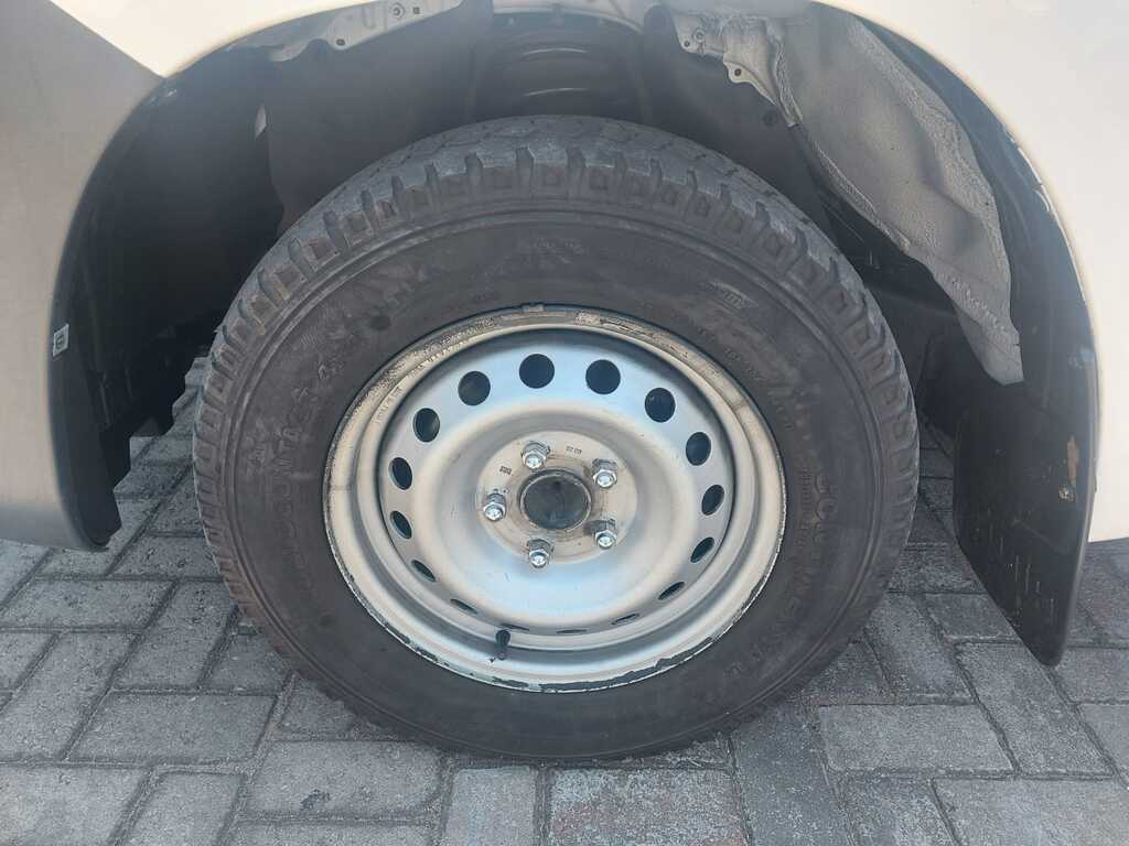 TOYOTA HILUX HILUX 2.4 GD A/C P/U S/C