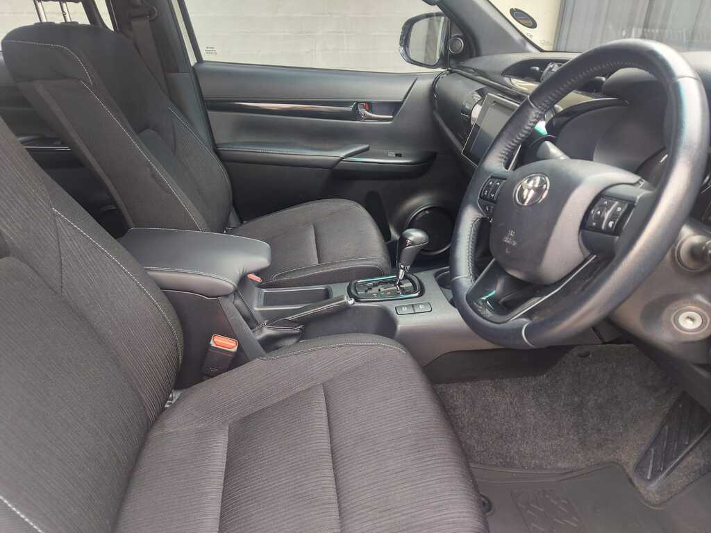 TOYOTA HILUX HILUX 2.8 GD-6 RAIDER 4X4 A/T P/U D/C