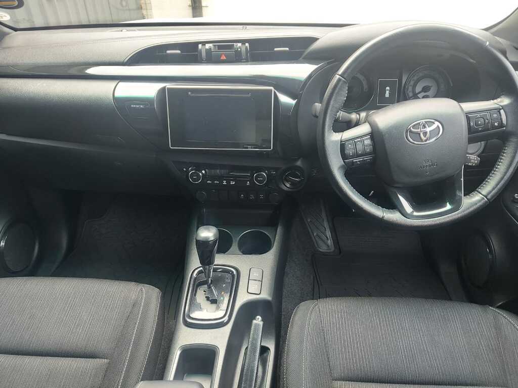 TOYOTA HILUX HILUX 2.8 GD-6 RAIDER 4X4 A/T P/U D/C