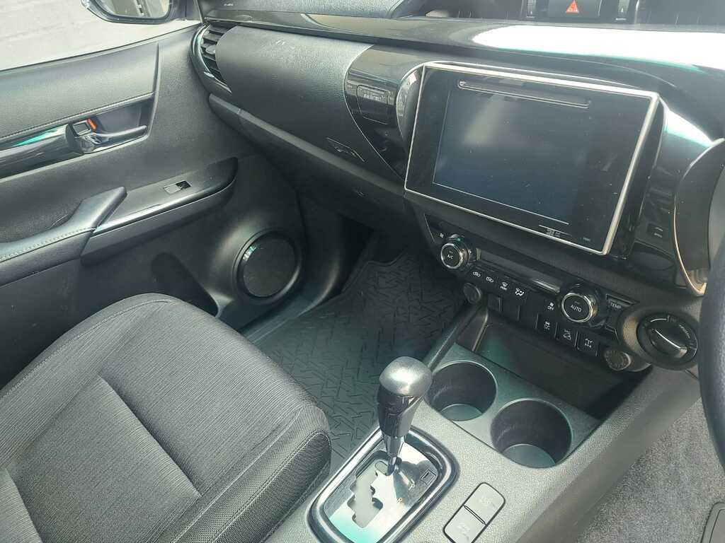 TOYOTA HILUX HILUX 2.8 GD-6 RAIDER 4X4 A/T P/U D/C