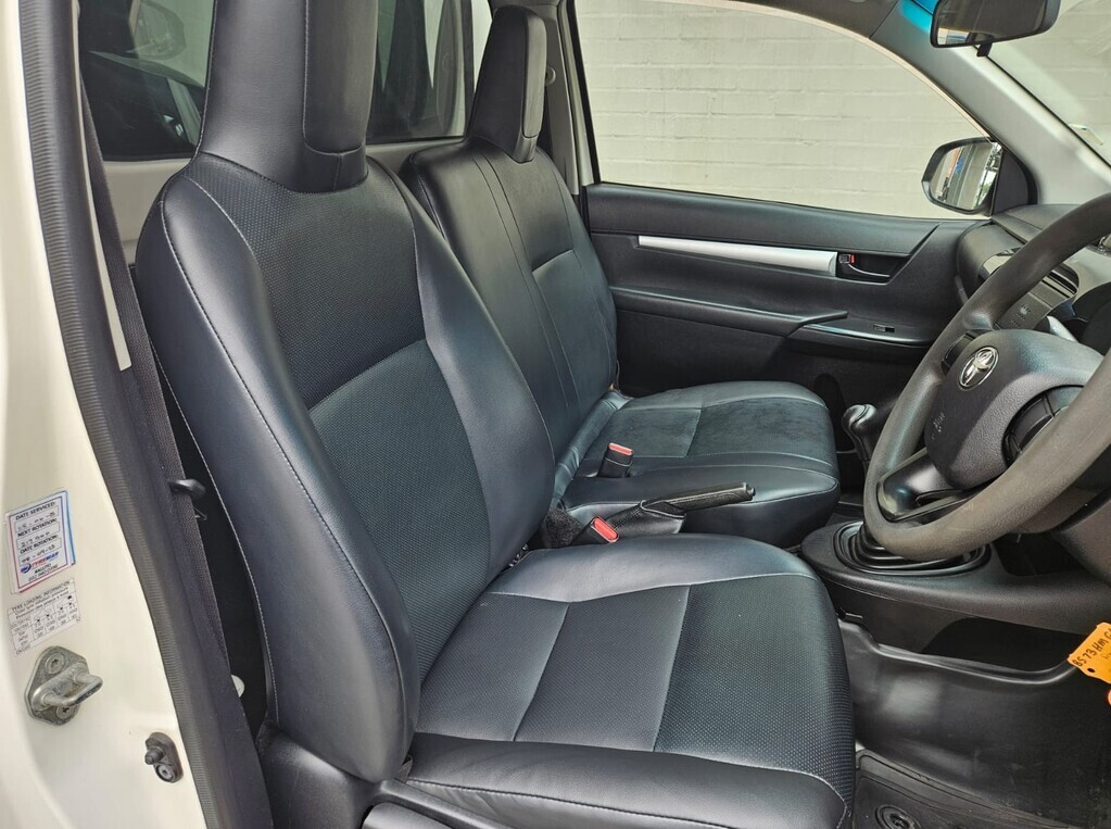 TOYOTA HILUX HILUX 2.4 GD P/U S/C - 8