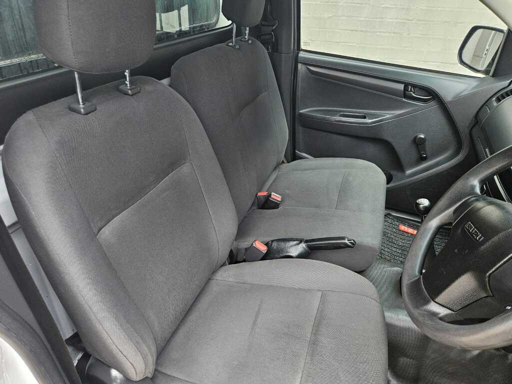 ISUZU D-MAX D-MAX 250C S/C P/U - 9