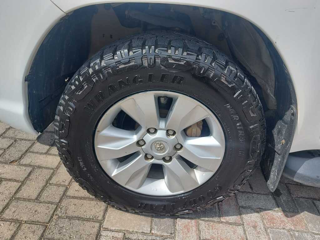 TOYOTA HILUX HILUX 2.4 GD-6 RB SRX P/U E/CAB - 9