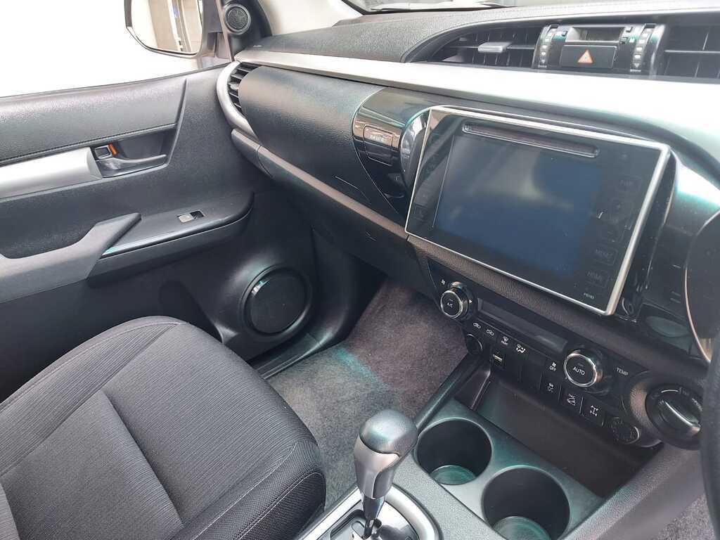 TOYOTA HILUX HILUX 2.8 GD-6 RAIDER 4X4 A/T P/U D/C