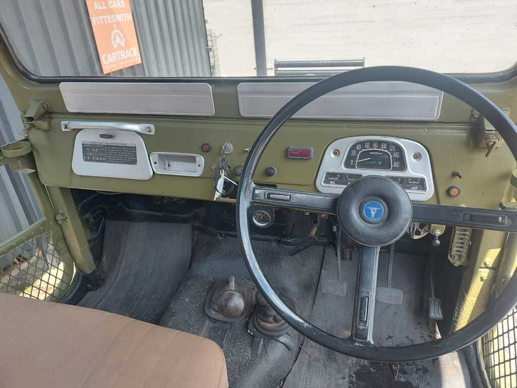 TOYOTA LAND CRUISER PICK UP LAND CRUISER DIESEL P/U S/C - 9