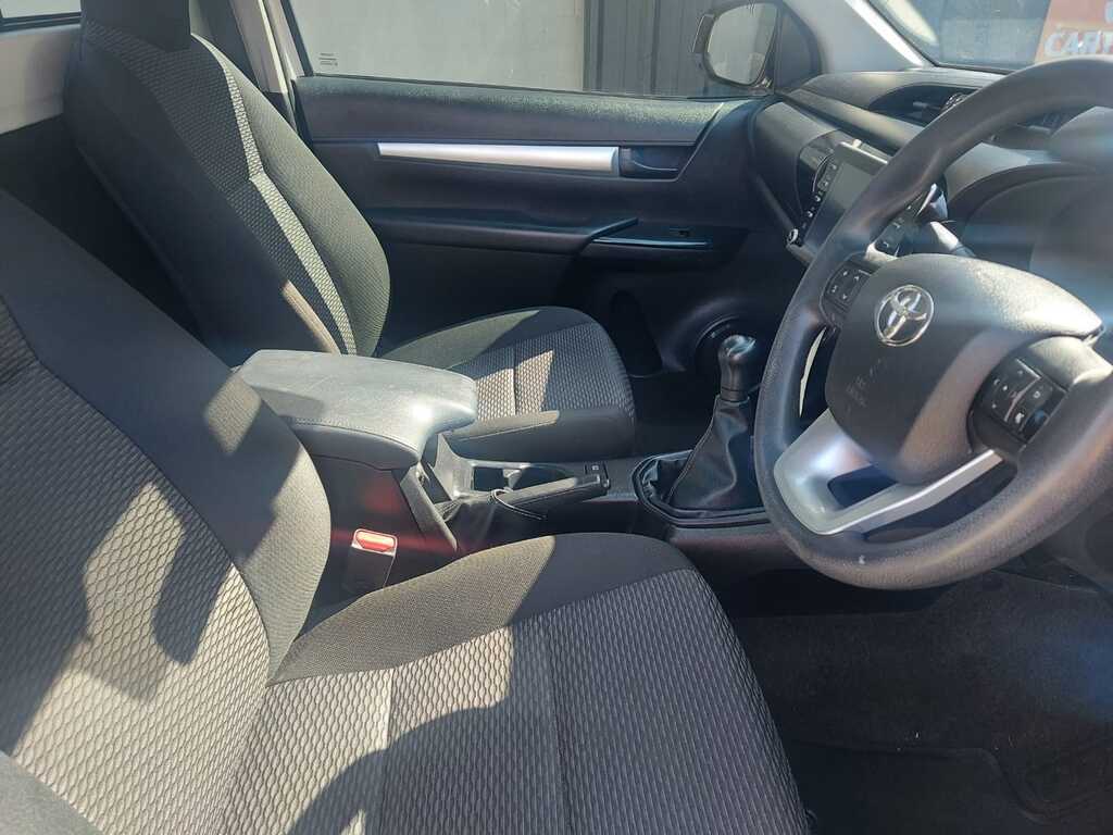 TOYOTA HILUX HILUX 2.4 GD-6 RB RAIDER P/U S/C