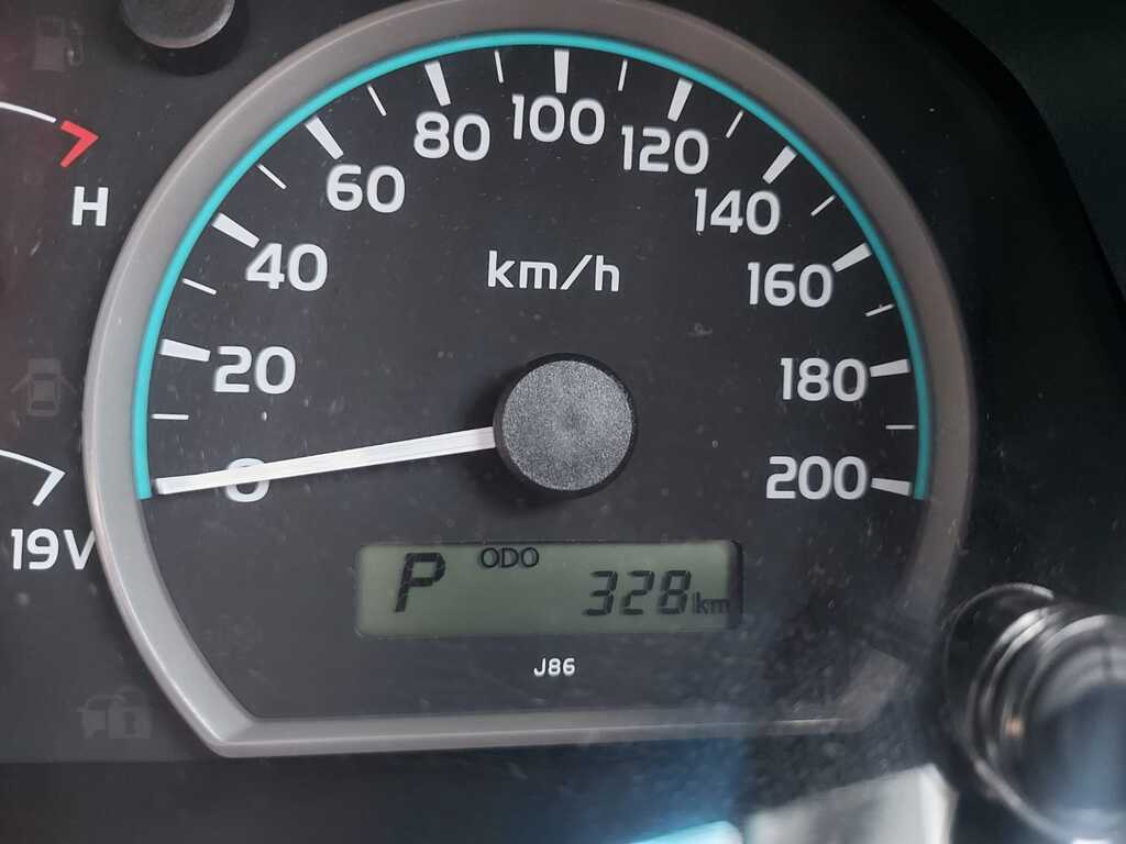 TOYOTA LAND CRUISER 70 LANDCRUISER 76 2.8 GD-6 S/W A/T - 11