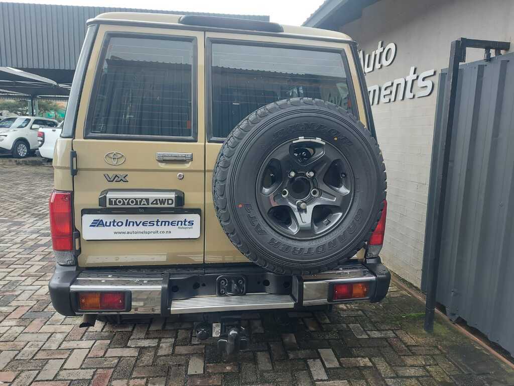 TOYOTA LAND CRUISER 70 LANDCRUISER 76 2.8 GD-6 S/W A/T - 6