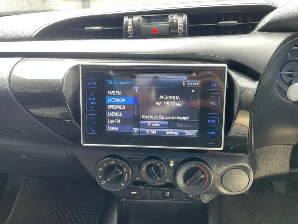 TOYOTA HILUX HILUX 2.4 GD-6 RB SRX P/U S/C