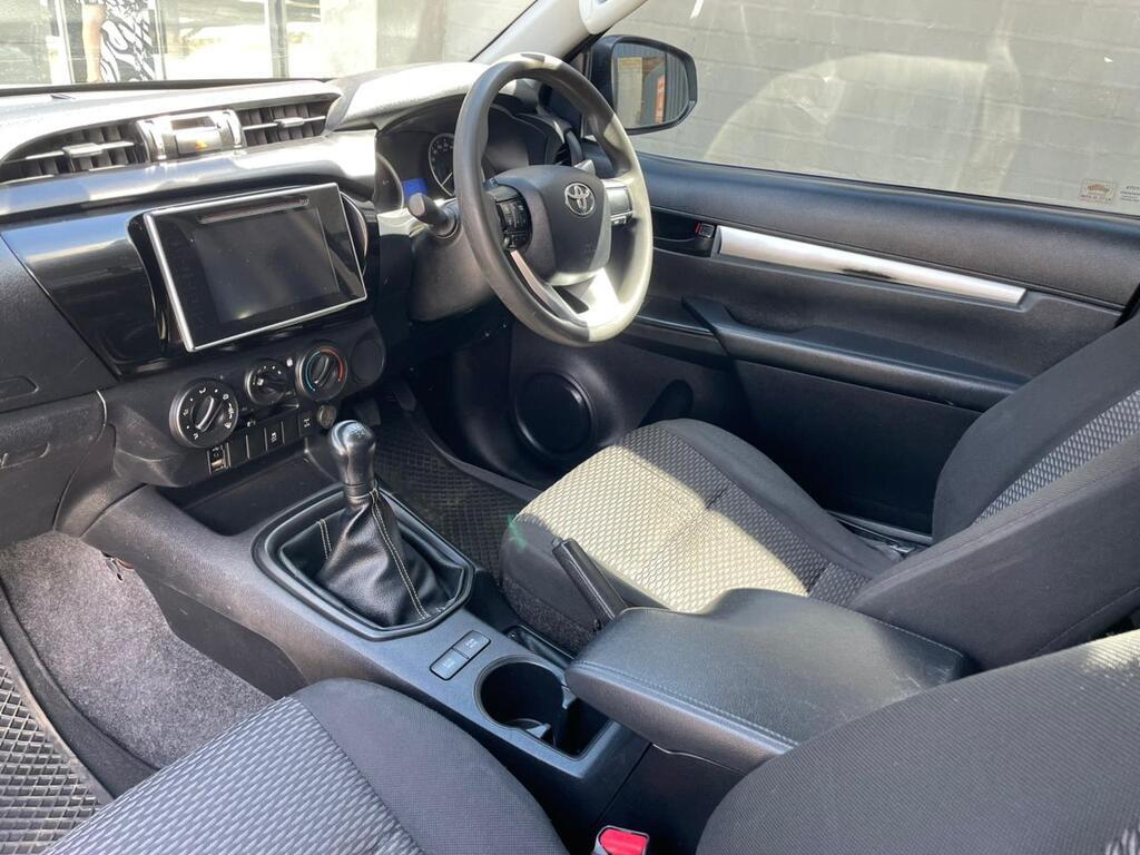 TOYOTA HILUX HILUX 2.4 GD-6 RB SRX P/U S/C
