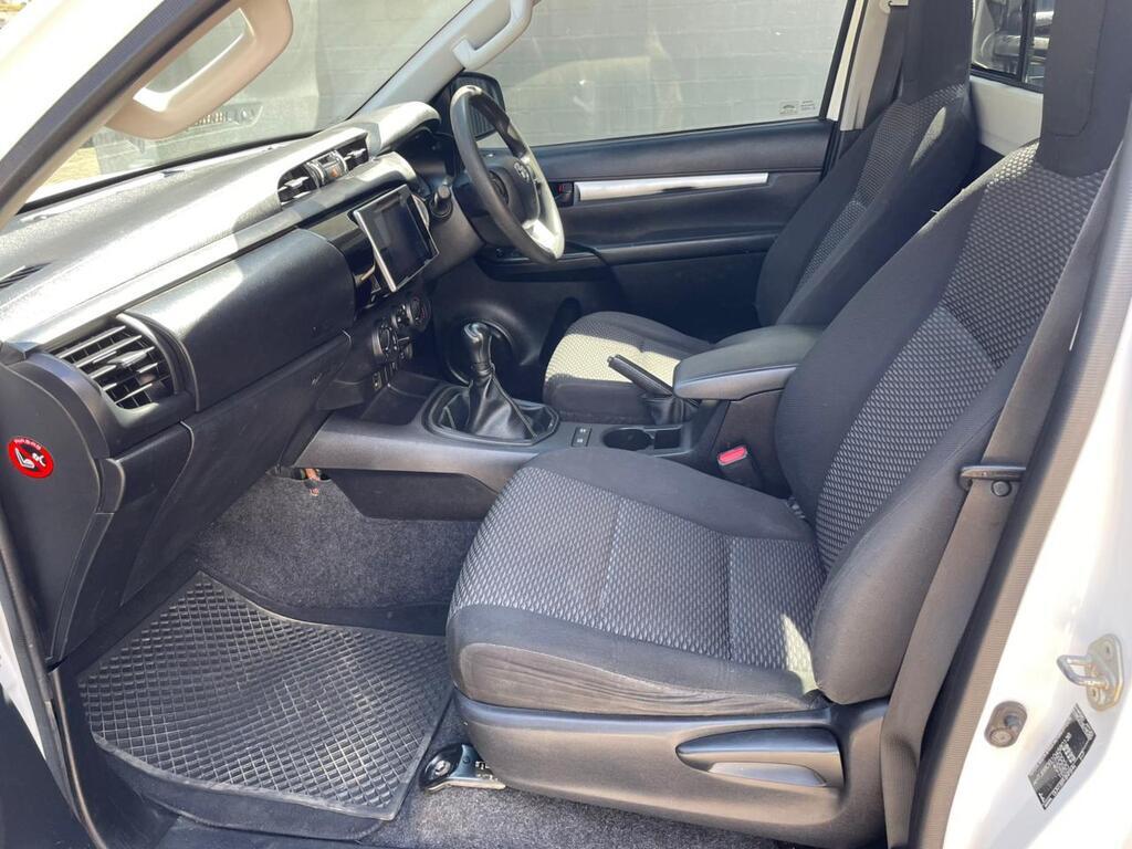 TOYOTA HILUX HILUX 2.4 GD-6 RB SRX P/U S/C