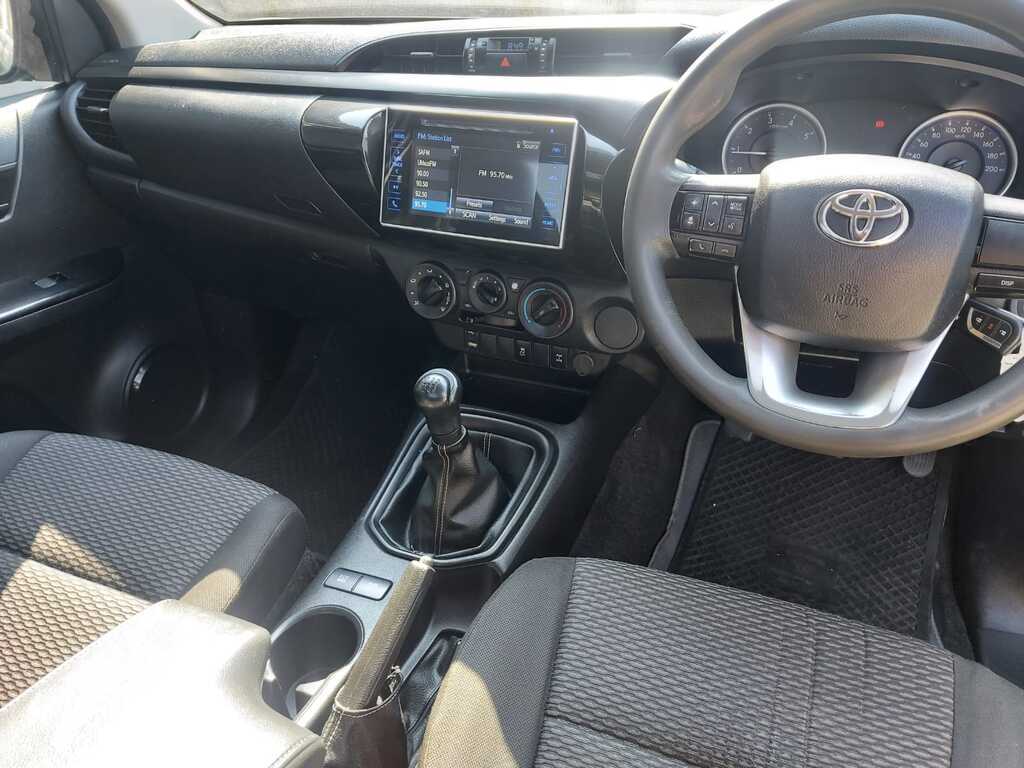 TOYOTA HILUX HILUX 2.4 GD-6 RB SRX P/U S/C