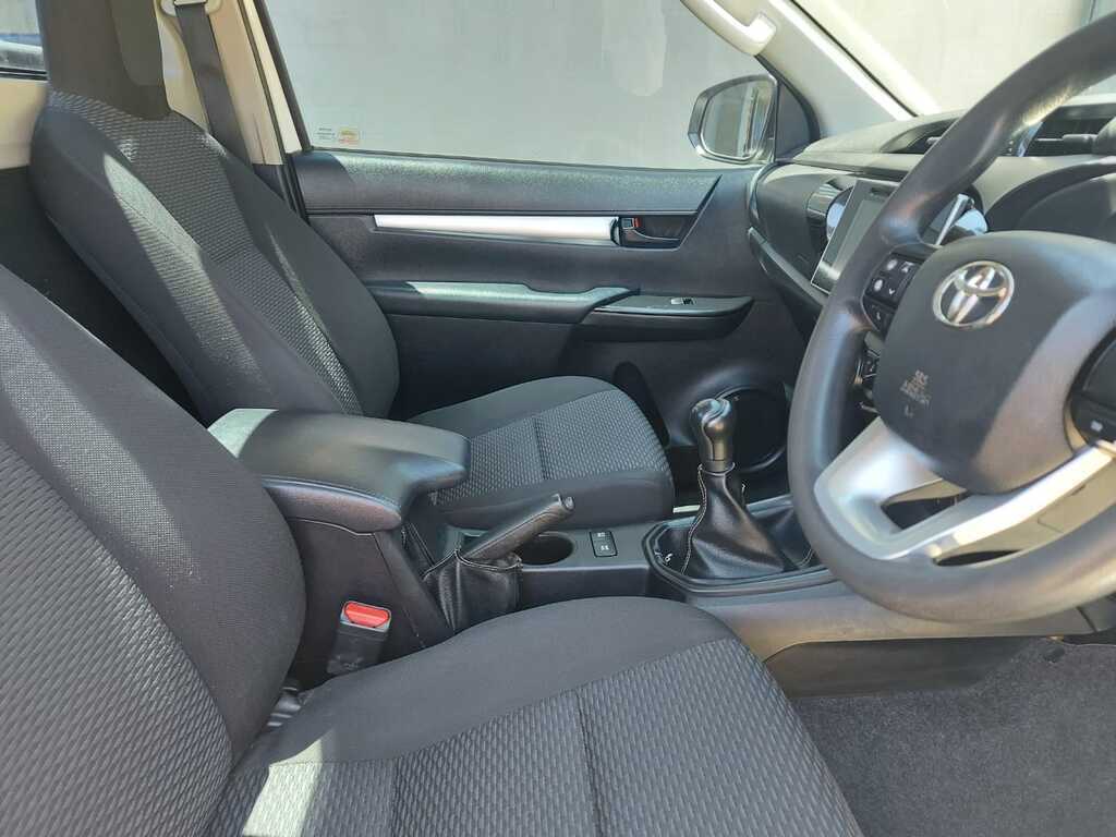 TOYOTA HILUX HILUX 2.4 GD-6 RB SRX P/U S/C