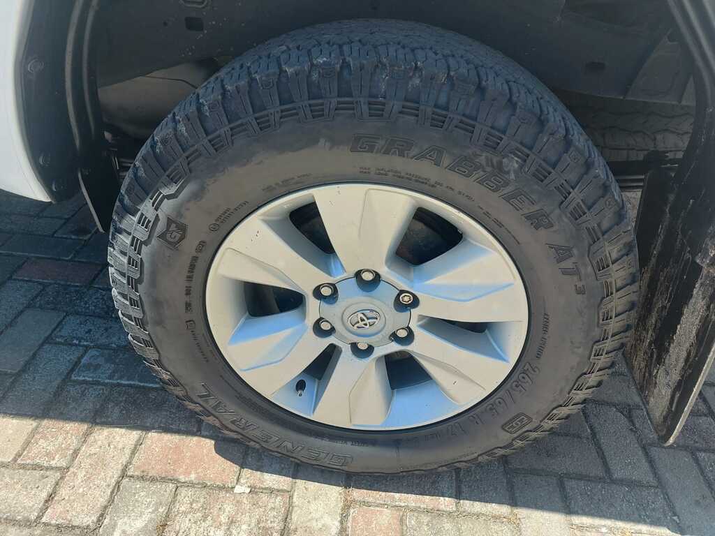 TOYOTA HILUX HILUX 2.4 GD-6 RB SRX P/U S/C