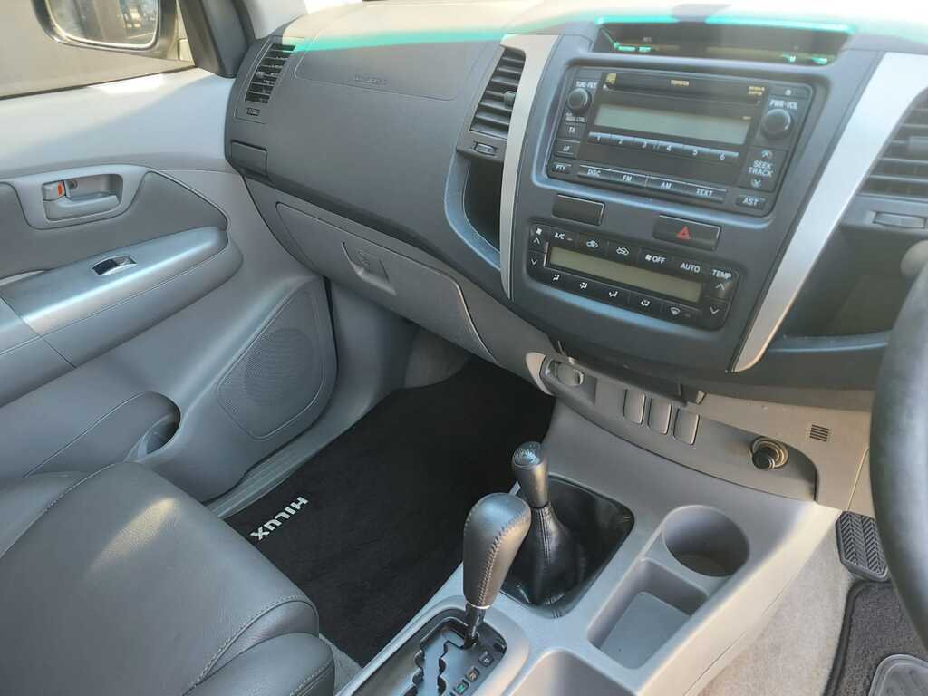 TOYOTA HILUX HILUX 3.0 D-4D RAIDER 4X4 A/T P/U D/C