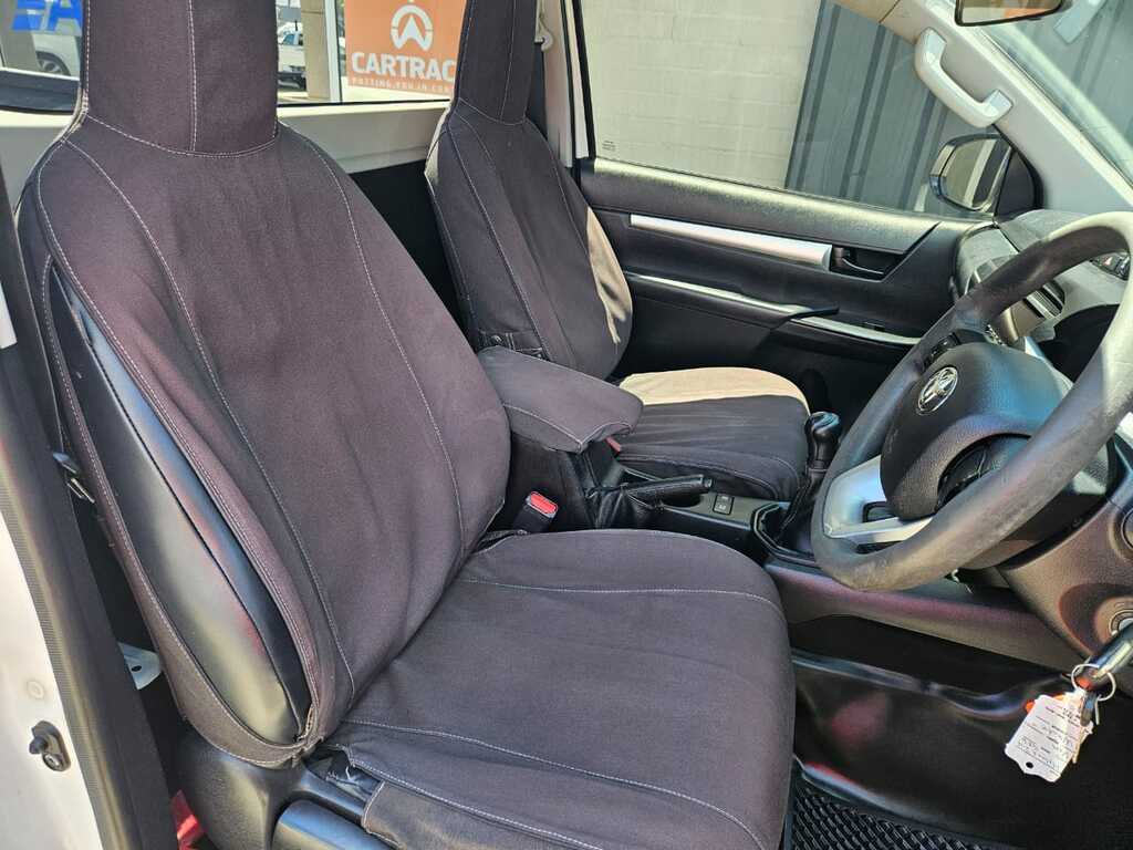 TOYOTA HILUX HILUX 2.4 GD-6 RB SR P/U S/C - 10