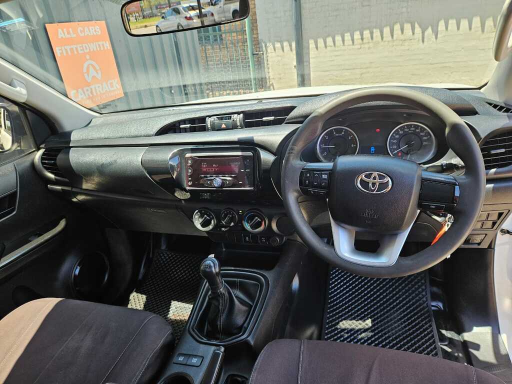 TOYOTA HILUX HILUX 2.4 GD-6 RB SR P/U S/C - 8