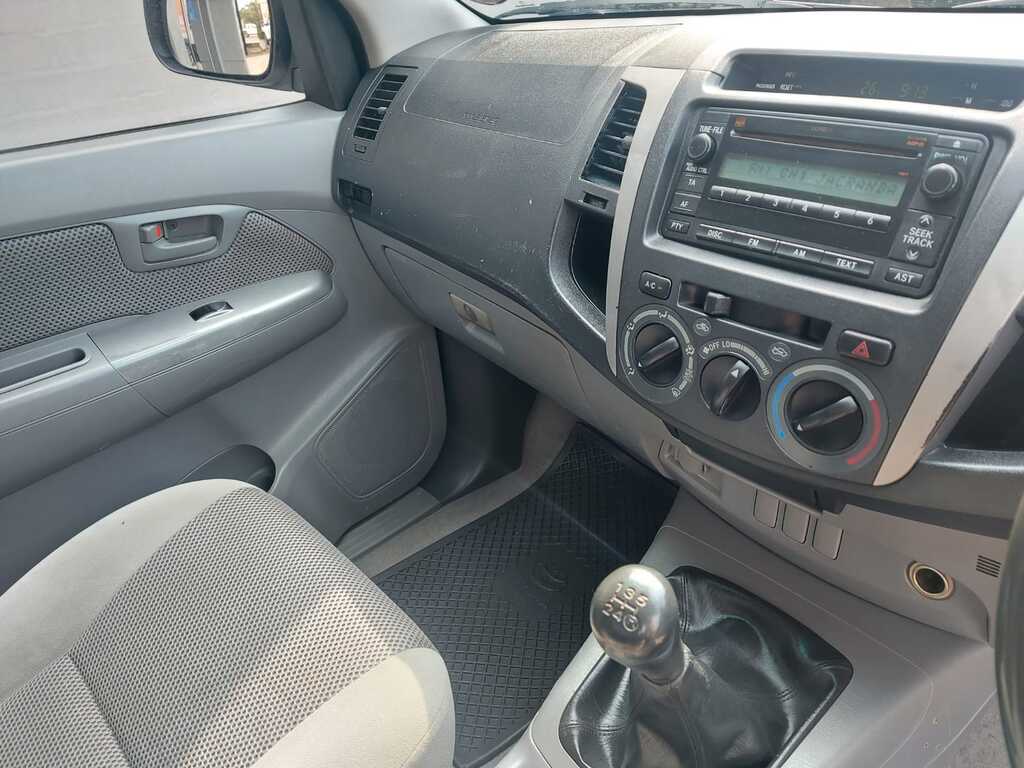 TOYOTA HILUX HILUX 3.0D-4D RAIDER XTRA CAB P/U S/C