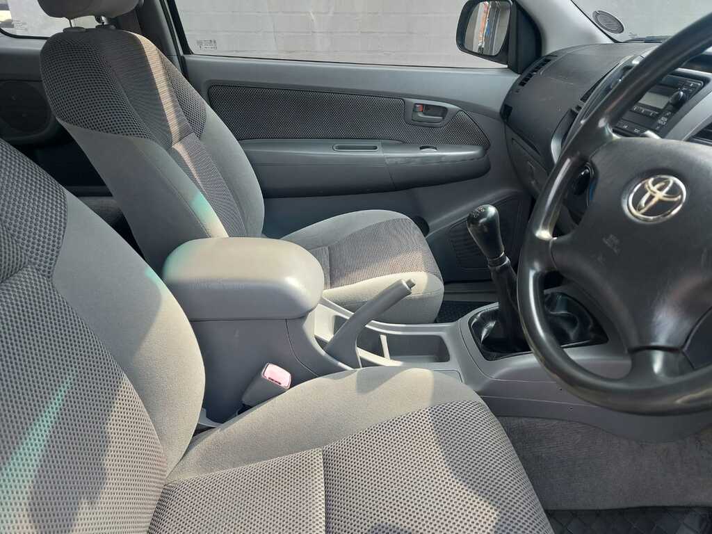 TOYOTA HILUX HILUX 3.0D-4D RAIDER XTRA CAB P/U S/C