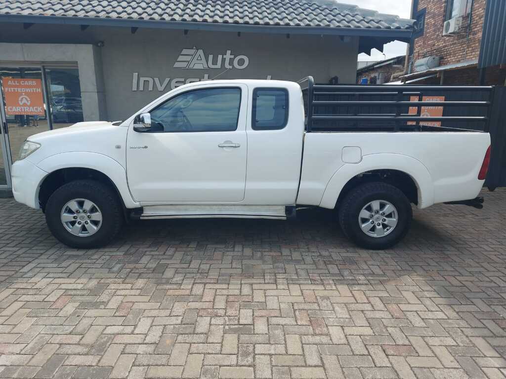 TOYOTA HILUX HILUX 3.0D-4D RAIDER XTRA CAB P/U S/C