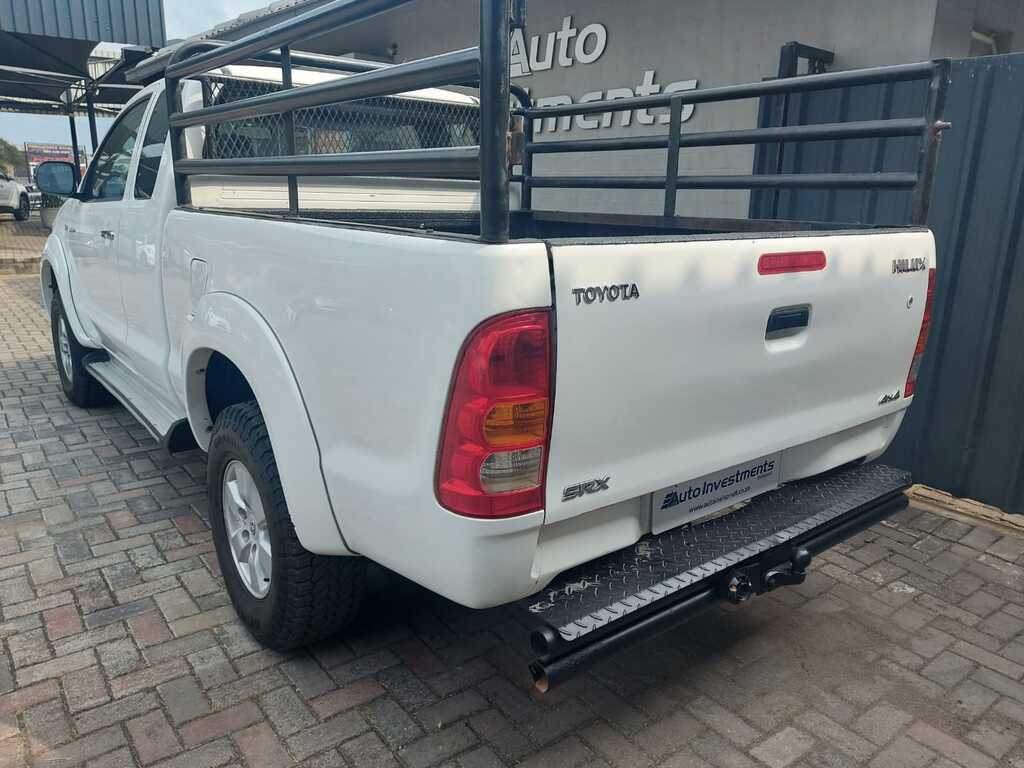 TOYOTA HILUX HILUX 3.0D-4D RAIDER XTRA CAB P/U S/C