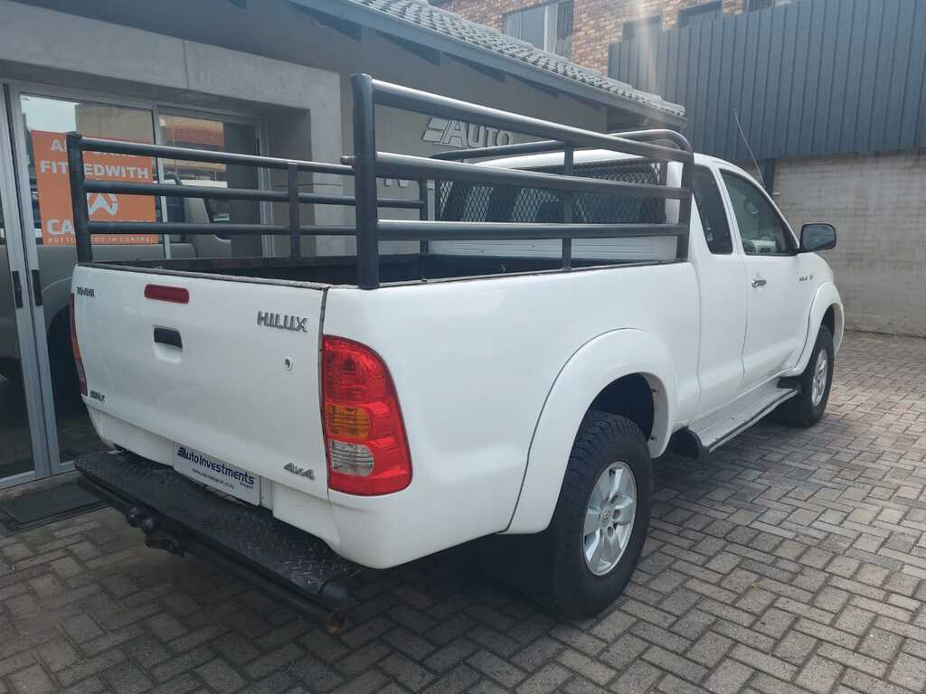 TOYOTA HILUX HILUX 3.0D-4D RAIDER XTRA CAB P/U S/C