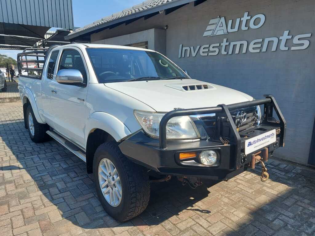 TOYOTA HILUX HILUX 3.0D-4D RAIDER XTRA CAB 4X4 P/U S/C