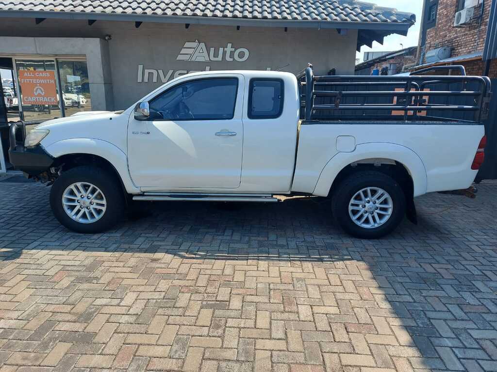 TOYOTA HILUX HILUX 3.0D-4D RAIDER XTRA CAB 4X4 P/U S/C