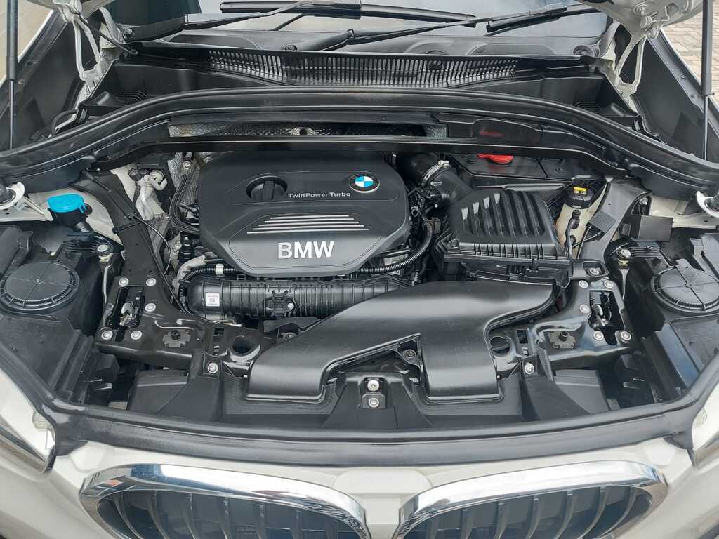 BMW X1 X1 sDRIVE20i  A/T (F48) - 18