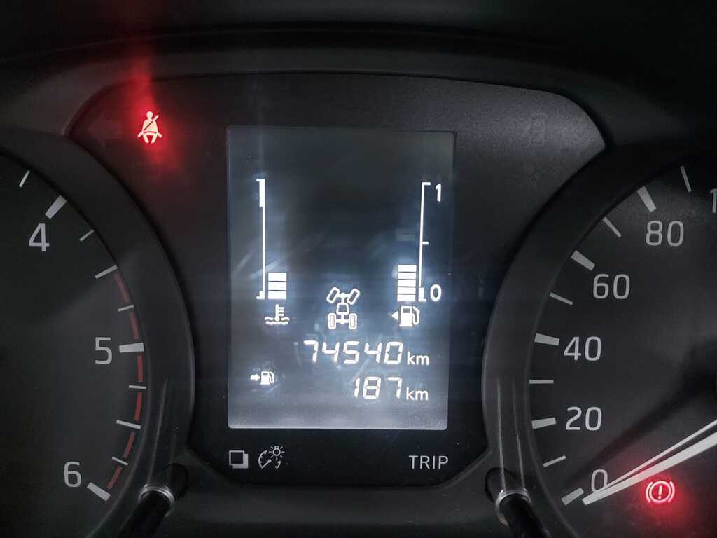 NISSAN NAVARA NAVARA 2.5DDTI SE 4X4 S/C P/U